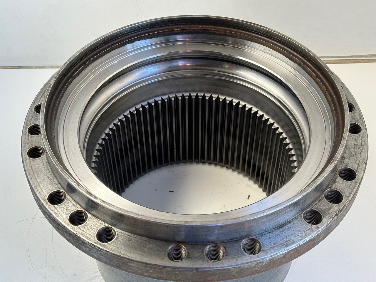 Liebherr Innenrad ID-Nr.90206742. FAT350P126 - FAT350P138. LOS1926 - R920 - R922 - R924 - R925 - R926 - R930 T.#90206742.18.12# - Pogonski reduktor za Bager guseničar: slika 3 Liebherr Innenrad ID-Nr.90206742. FAT350P126 - FAT350P138. LOS1926 - R920 - R922 - R924 - R925 - R926 - R930 T.#90206742.18.12# - Pogonski reduktor za Bager guseničar: slika 3