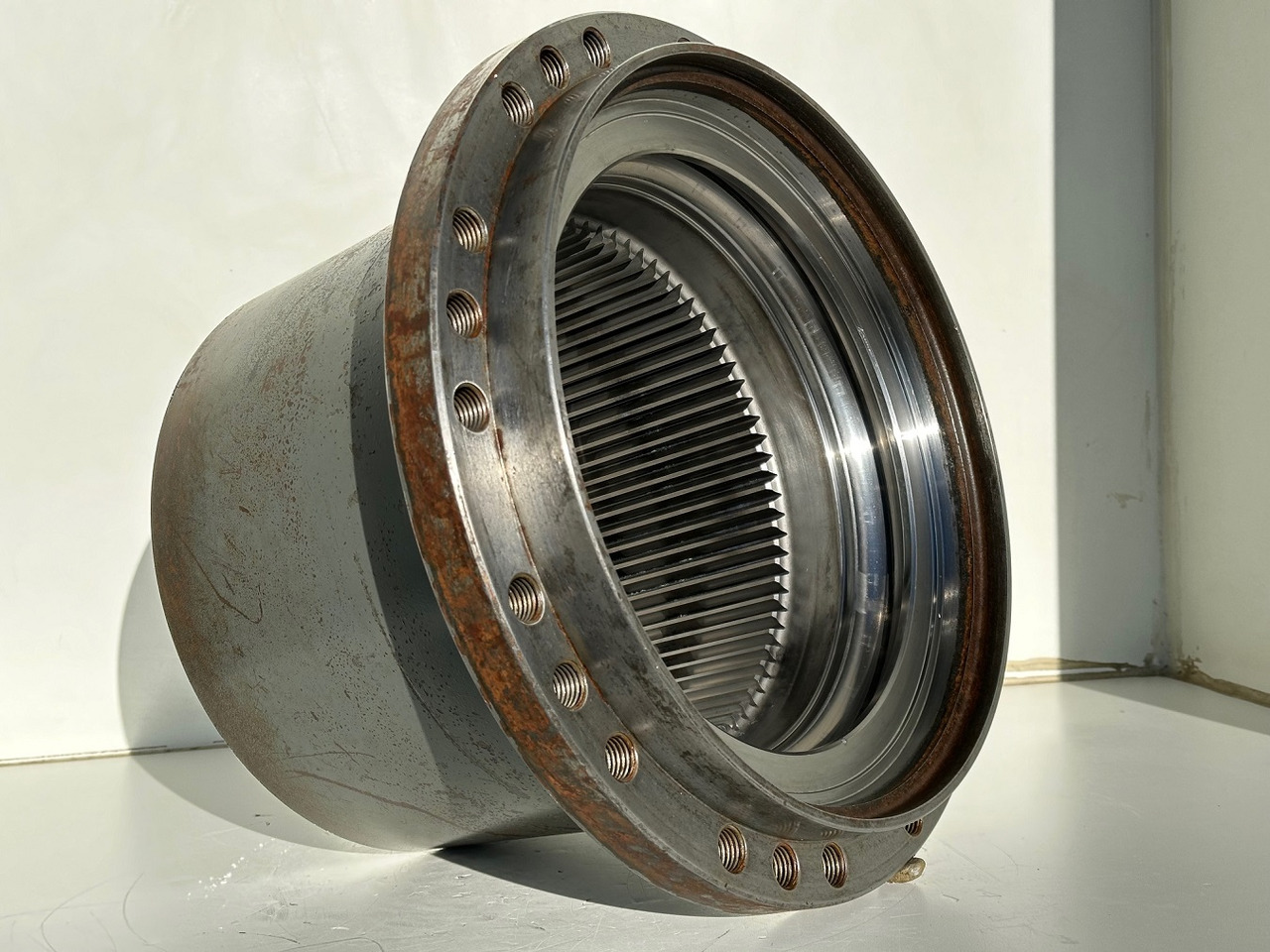 Liebherr Innenrad ID-Nr.90206742. FAT350P126 - FAT350P138. LOS1926 - R920 - R922 - R924 - R925 - R926 - R930 T.#90206742.18.12# - Pogonski reduktor za Bager guseničar: slika 4 Liebherr Innenrad ID-Nr.90206742. FAT350P126 - FAT350P138. LOS1926 - R920 - R922 - R924 - R925 - R926 - R930 T.#90206742.18.12# - Pogonski reduktor za Bager guseničar: slika 4