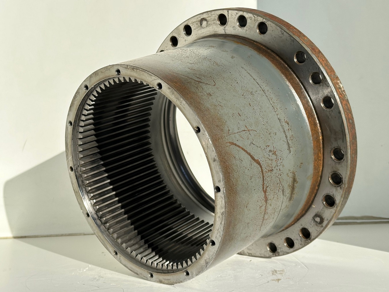 Liebherr Innenrad ID-Nr.90206742. FAT350P126 - FAT350P138. LOS1926 - R920 - R922 - R924 - R925 - R926 - R930 T.#90206742.18.12# - Pogonski reduktor za Bager guseničar: slika 5 Liebherr Innenrad ID-Nr.90206742. FAT350P126 - FAT350P138. LOS1926 - R920 - R922 - R924 - R925 - R926 - R930 T.#90206742.18.12# - Pogonski reduktor za Bager guseničar: slika 5