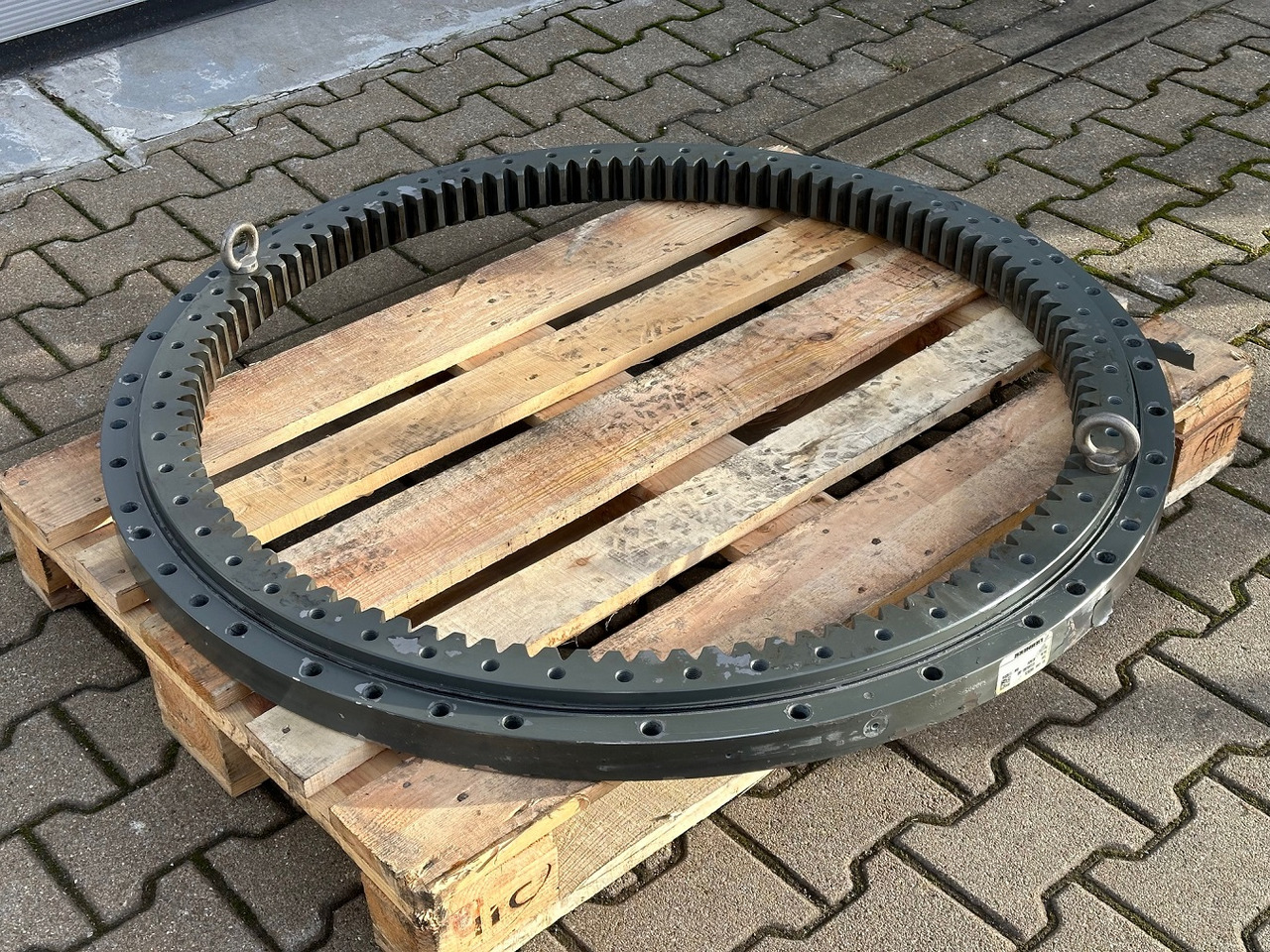 Liebherr Kugeldrehverbindung Typ:KUD34VJ005-000. ID-Nr.90020576. R914 COMP-1194. #10654# - Pokretni prsten za Bager guseničar: slika 3 Liebherr Kugeldrehverbindung Typ:KUD34VJ005-000. ID-Nr.90020576. R914 COMP-1194. #10654# - Pokretni prsten za Bager guseničar: slika 3