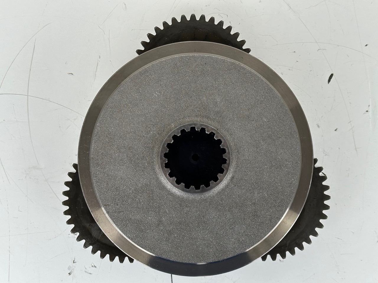 Motor okretanja za Građevinska mašina Liebherr Planetenträger ID-Nr.90006547 mit Planetenrad ID-Nr.90209187 und Lamellenträger ID-Nr.90006550. #LA.PL.PA.137239#: slika 7 Motor okretanja za Građevinska mašina Liebherr Planetenträger ID-Nr.90006547 mit Planetenrad ID-Nr.90209187 und Lamellenträger ID-Nr.90006550. #LA.PL.PA.137239#: slika 7