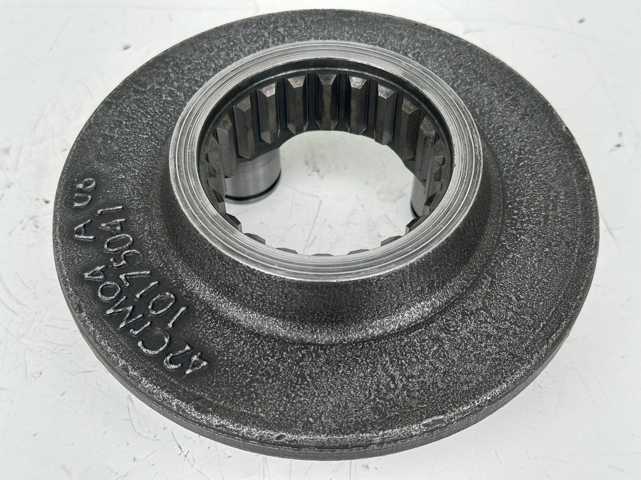 Liebherr Planetenträger ID-Nr.90020199. SAT200/277. A910 COMP, A912 COMP, A913 COMP, A914, R914 COMP. #90020199.GH# - Motor okretanja za Bager: slika 3 Liebherr Planetenträger ID-Nr.90020199. SAT200/277. A910 COMP, A912 COMP, A913 COMP, A914, R914 COMP. #90020199.GH# - Motor okretanja za Bager: slika 3