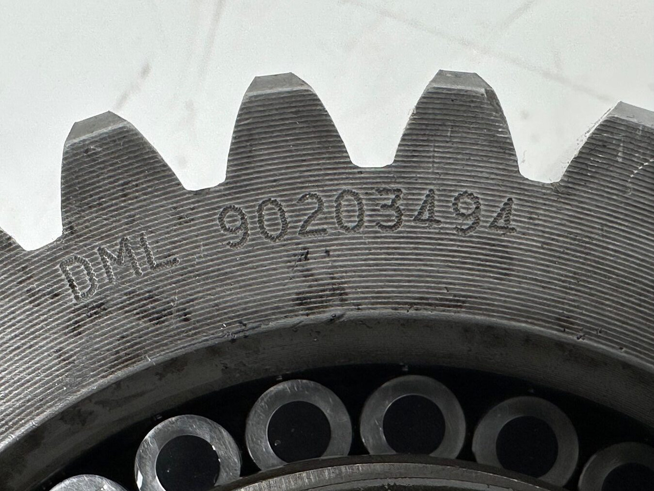 Pogonski reduktor za Buldožer Liebherr Planetenträger ID-Nr.90203516 mit Planetenrad ID-Nr.90203494.  Typ:FAT400G546.    PR71605LGP-1823. PR716LGP-1423. PR716XL-1422. #PLA.PL.28.09#: slika 16