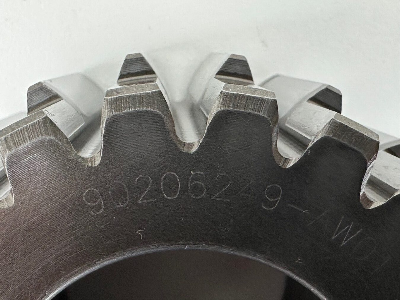 Pogonski reduktor za Građevinska mašina Liebherr Sonnenrad ID-Nr.90206249.   FAT350P126 - FAT350P138.   R920 - R922 - R924 - R925 - R926 - R930 T.  #90206249.09.11#: slika 11