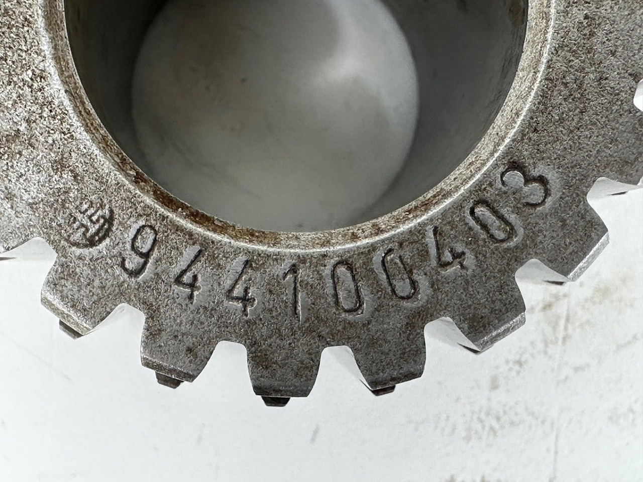 Pogonski reduktor za Bager guseničar Liebherr Sonnenrad ID-Nr.9441004. FAT350/012. R902, R912, R912 LI, R922. #9441004.30.03#: slika 10 Pogonski reduktor za Bager guseničar Liebherr Sonnenrad ID-Nr.9441004. FAT350/012. R902, R912, R912 LI, R922. #9441004.30.03#: slika 10