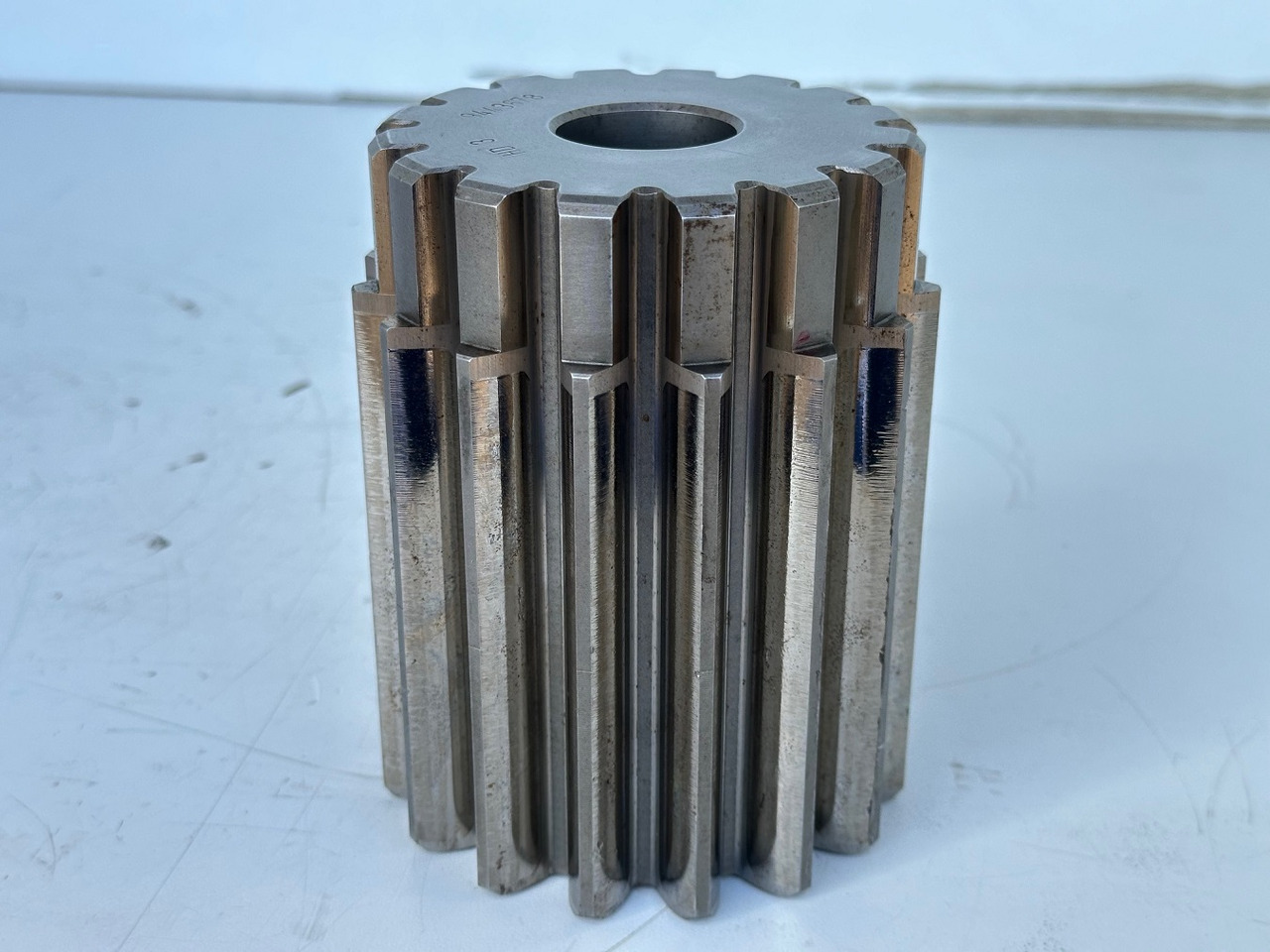 Liebherr Sonnenrad ID-Nr.9443678 - ID-Nr.944367803. SAT450/207 - SAT450/247 - SAT450/257 - SAT450/275. #944367803.06.09# - Motor okretanja za Bager: slika 1 Liebherr Sonnenrad ID-Nr.9443678 - ID-Nr.944367803. SAT450/207 - SAT450/247 - SAT450/257 - SAT450/275. #944367803.06.09# - Motor okretanja za Bager: slika 1