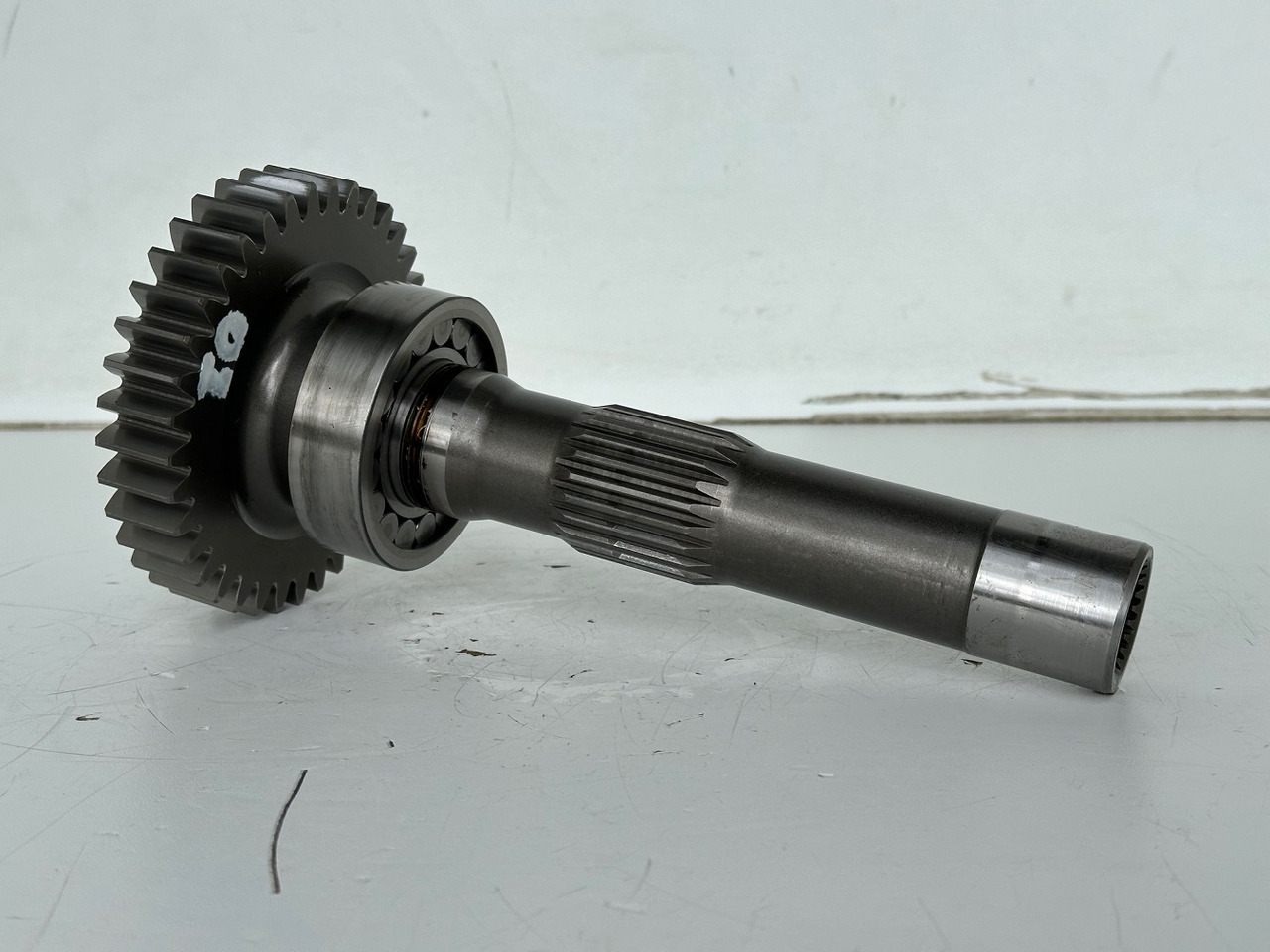 Liebherr Triebwelle ID-Nr.10117140 mit Zylinderrollenlager ID-Nr.7080150 - ID-Nr.7380070. A914, A922, A924, A928, LH30, LH35, P914, P924, R906, R914, R916, R924, R924 COMP. #101171470.01# - Hidraulična pumpa za Građevinska mašina: slika 3 Liebherr Triebwelle ID-Nr.10117140 mit Zylinderrollenlager ID-Nr.7080150 - ID-Nr.7380070. A914, A922, A924, A928, LH30, LH35, P914, P924, R906, R914, R916, R924, R924 COMP. #101171470.01# - Hidraulična pumpa za Građevinska mašina: slika 3