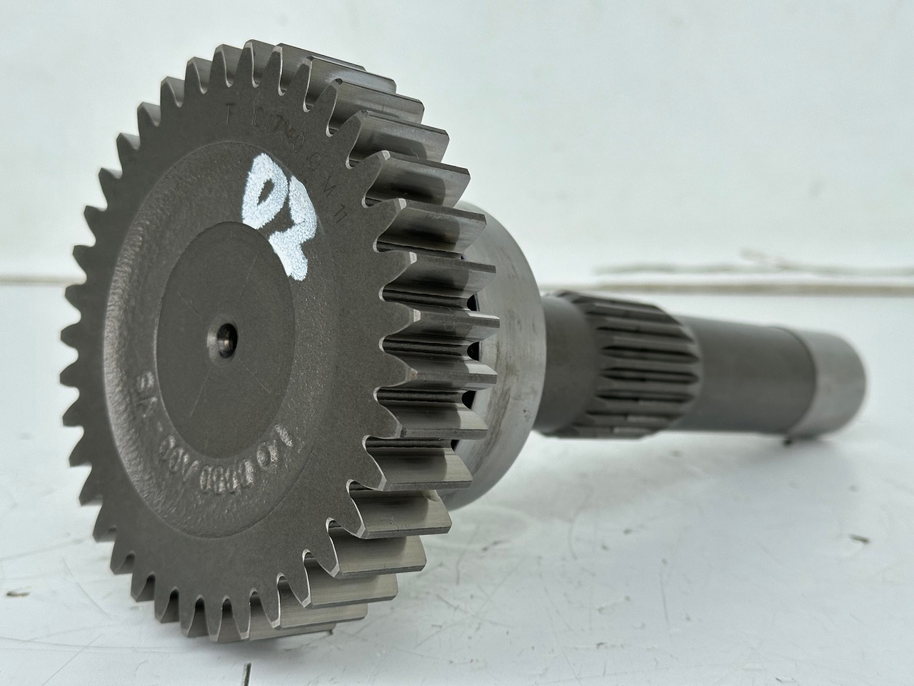 Liebherr Triebwelle ID-Nr.10117140 mit Zylinderrollenlager ID-Nr.7080150 - ID-Nr.7380070. A914, A922, A924, A928, LH30, LH35, P914, P924, R906, R914, R916, R924, R924 COMP. #101171470.02# - Hidraulična pumpa za Građevinska mašina: slika 1 Liebherr Triebwelle ID-Nr.10117140 mit Zylinderrollenlager ID-Nr.7080150 - ID-Nr.7380070. A914, A922, A924, A928, LH30, LH35, P914, P924, R906, R914, R916, R924, R924 COMP. #101171470.02# - Hidraulična pumpa za Građevinska mašina: slika 1