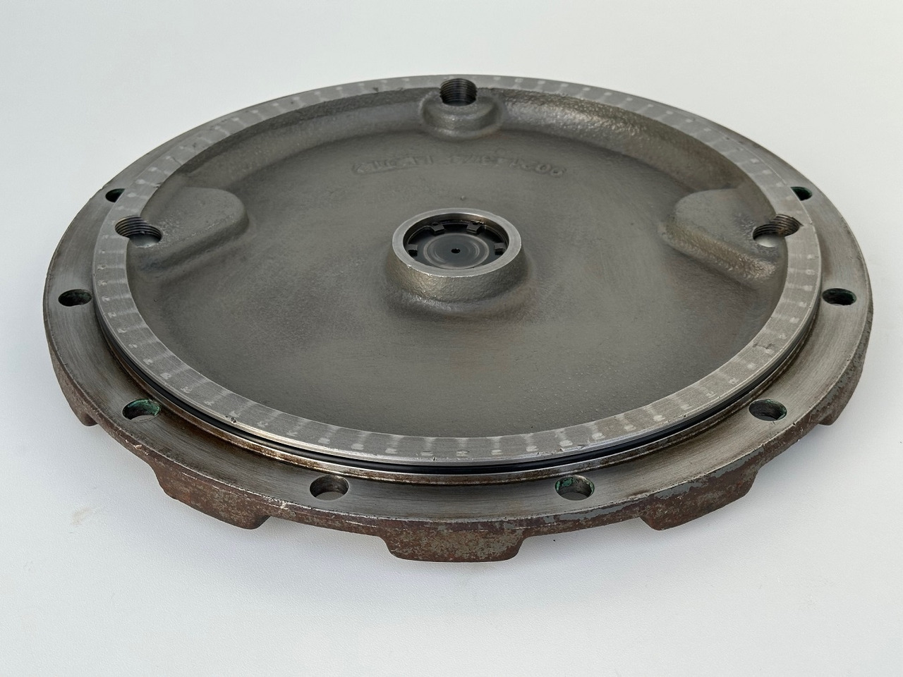 Liebherr Verschlussdeckel ID-Nr.90214374. FAT400P130, FAT400P139. R926-1715, R928-1715, R930-1716, R934-1550, R936 K-LC, R936 K-NLC, R936 K-SLC, R938-1650. #90214374.25.01# - Pogonski reduktor za Bager guseničar: slika 5 Liebherr Verschlussdeckel ID-Nr.90214374. FAT400P130, FAT400P139. R926-1715, R928-1715, R930-1716, R934-1550, R936 K-LC, R936 K-NLC, R936 K-SLC, R938-1650. #90214374.25.01# - Pogonski reduktor za Bager guseničar: slika 5