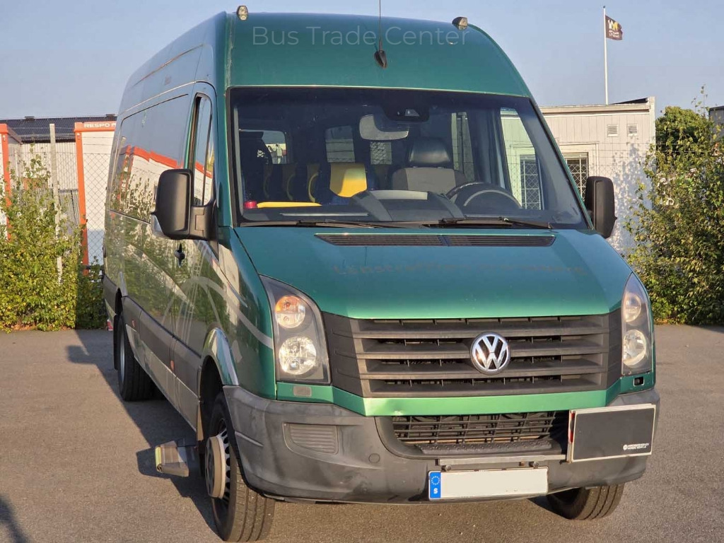 VOLKSWAGEN Crafter 50 LR // 3 units with lift - Minibus, Putnički kombi: slika 1 VOLKSWAGEN Crafter 50 LR // 3 units with lift - Minibus, Putnički kombi: slika 1