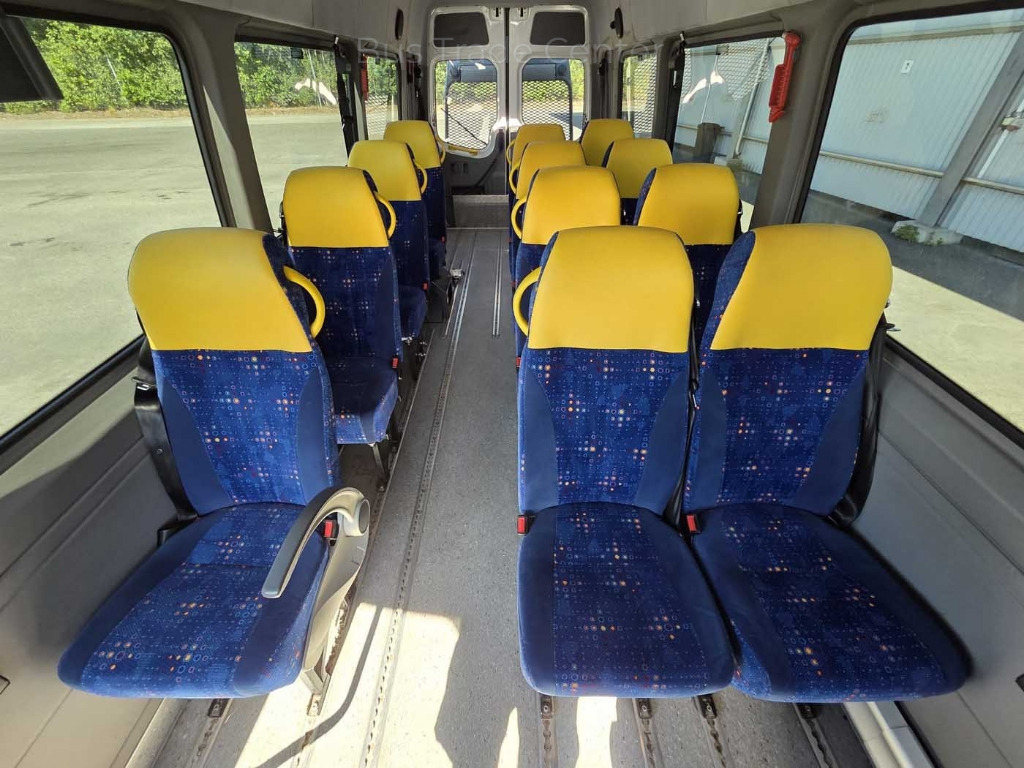 Minibus, Putnički kombi VOLKSWAGEN Crafter 50 LR // with lift: slika 6