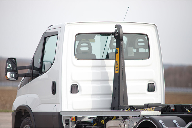 Iveco Daily 70C18 - Kamion sa hidrauličnom kukom: slika 3 Iveco Daily 70C18 - Kamion sa hidrauličnom kukom: slika 3
