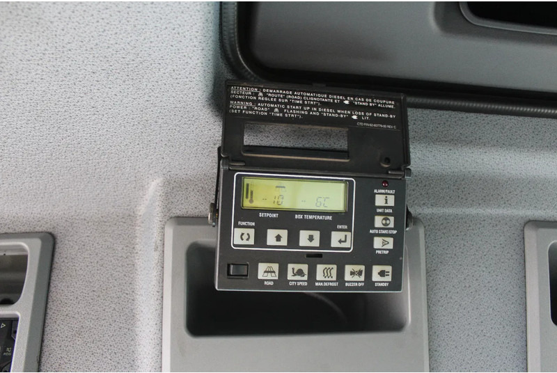 Hladnjača Mercedes-Benz Atego 1318 * MANUAL * CARRIER SUPRA 550: slika 12