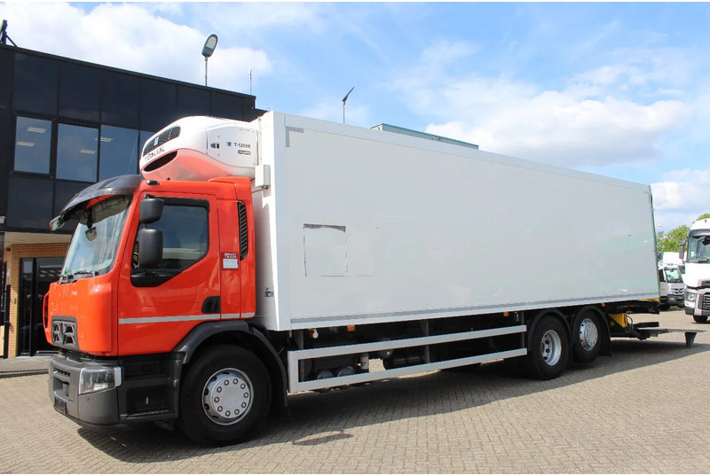 Renault D * WIDE 26 * CARRIER * 6X2 LIFT * - Hladnjača: slika 2 Renault D * WIDE 26 * CARRIER * 6X2 LIFT * - Hladnjača: slika 2