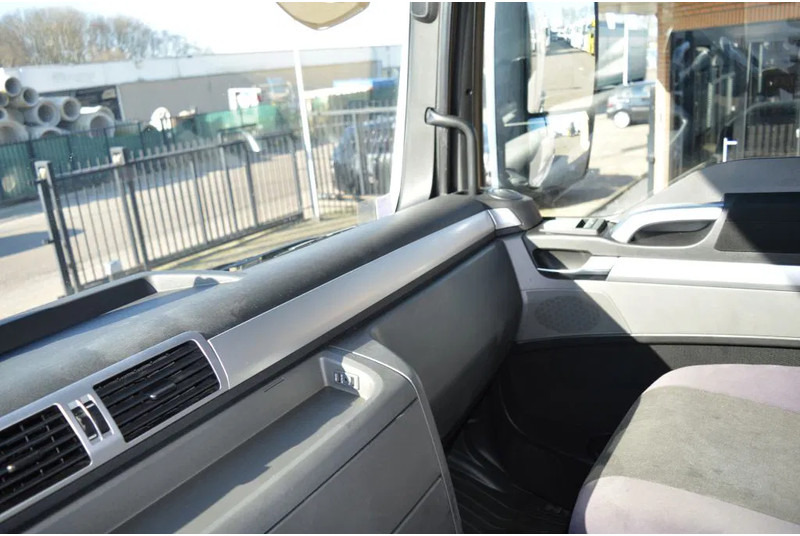Tegljač MAN TGX 18.480 * RETARDER * EURO6 * 4X2 * 2 TANK *: slika 17