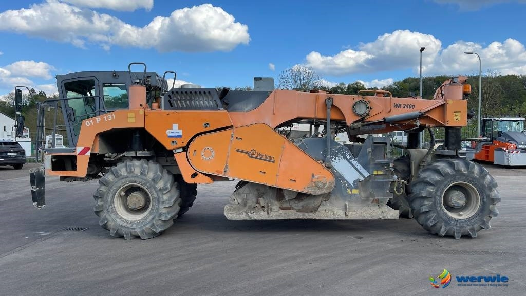 Wirtgen WR2400 - Mašina za asfalt: slika 5 Wirtgen WR2400 - Mašina za asfalt: slika 5