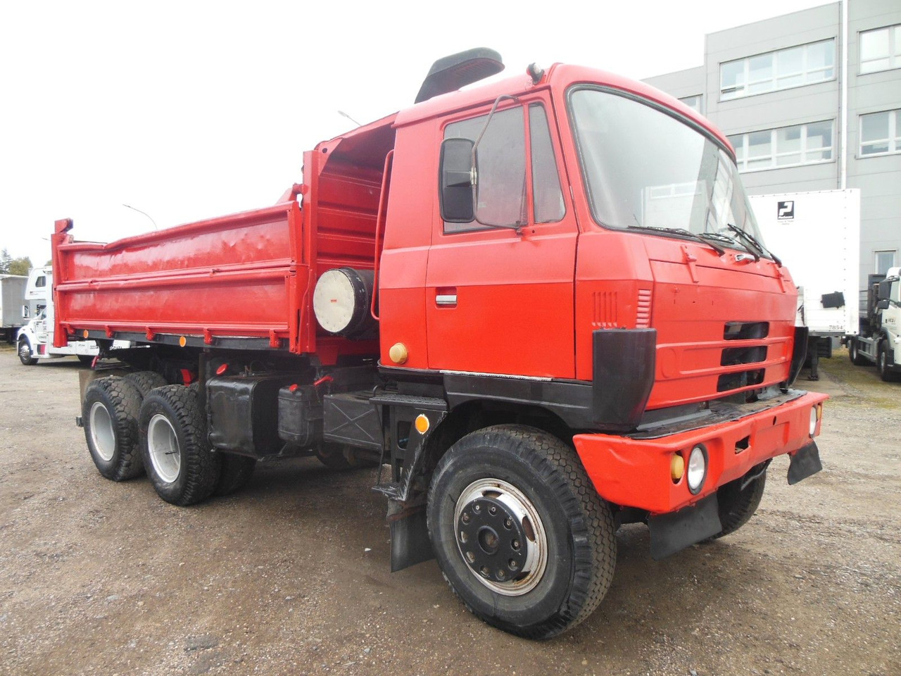 Tatra T 815, 6x6 - Istovarivač: slika 2 Tatra T 815, 6x6 - Istovarivač: slika 2