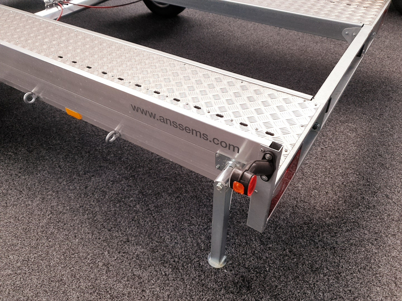 Anssems AMT ECO 1300 light 340x180x18cm (L) 1300kg - Prikolica za prevoz automobila: slika 3 Anssems AMT ECO 1300 light 340x180x18cm (L) 1300kg - Prikolica za prevoz automobila: slika 3