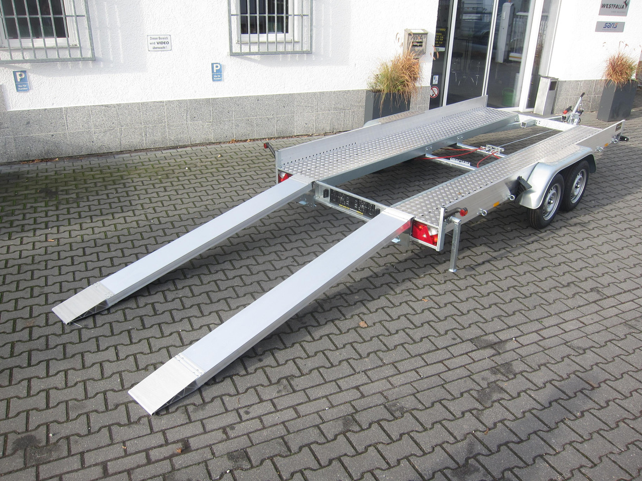 Anssems AMT ECO 1500 light 400x188x18cm (XL) Alurampen 1500kg Wohnmobilanhänger Januar Aktion - Prikolica za prevoz automobila: slika 1 Anssems AMT ECO 1500 light 400x188x18cm (XL) Alurampen 1500kg Wohnmobilanhänger Januar Aktion - Prikolica za prevoz automobila: slika 1
