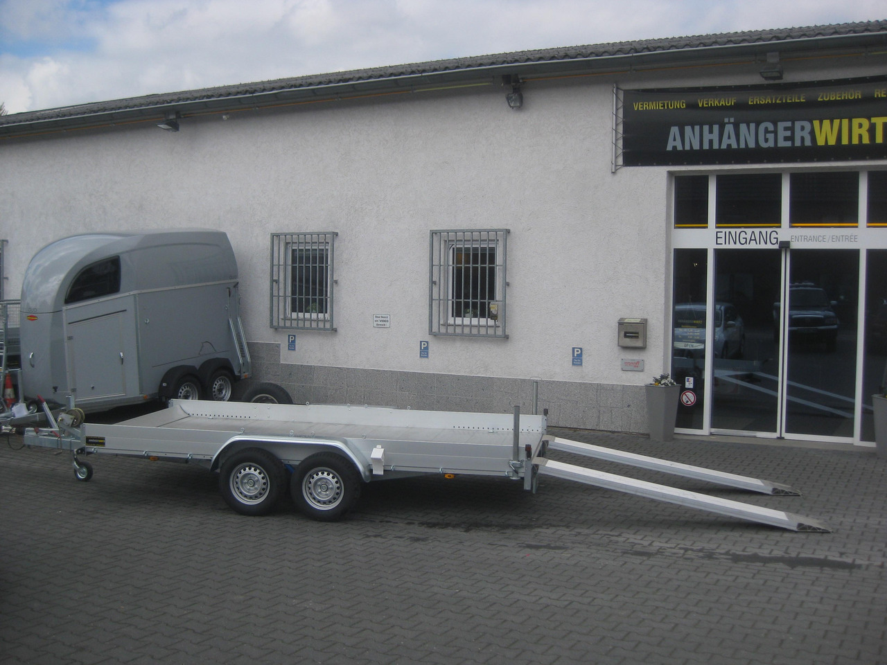 Anssems Transporter AMT 2500 407x180x18cm Aluboden Alurampen Seilwinde 2500kg online - Prikolica za prevoz automobila: slika 1 Anssems Transporter AMT 2500 407x180x18cm Aluboden Alurampen Seilwinde 2500kg online - Prikolica za prevoz automobila: slika 1