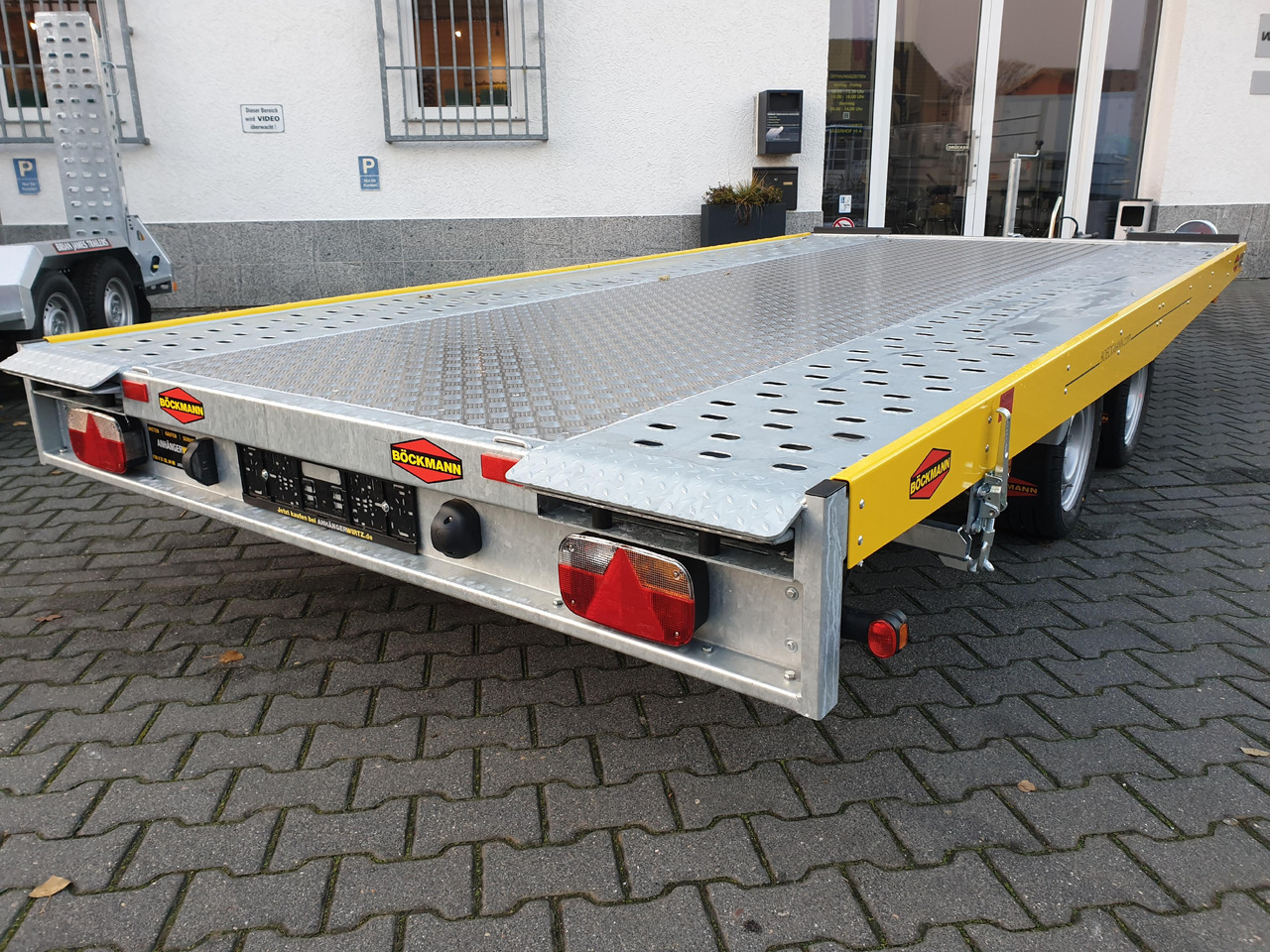 Böckmann AH 4320/35 430x208cm easyload ankipbar Aluboden 3500kg - Prikolica za prevoz automobila: slika 3 Böckmann AH 4320/35 430x208cm easyload ankipbar Aluboden 3500kg - Prikolica za prevoz automobila: slika 3