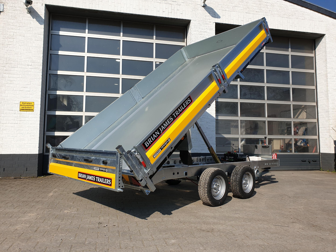 Brian James Trailer CarGO Tipper 2 elektrisch 360x195x30cm Pendelklappe Tandem niedrig 12" 3500kg os - Prikolica istovarivača: slika 3 Brian James Trailer CarGO Tipper 2 elektrisch 360x195x30cm Pendelklappe Tandem niedrig 12" 3500kg os - Prikolica istovarivača: slika 3