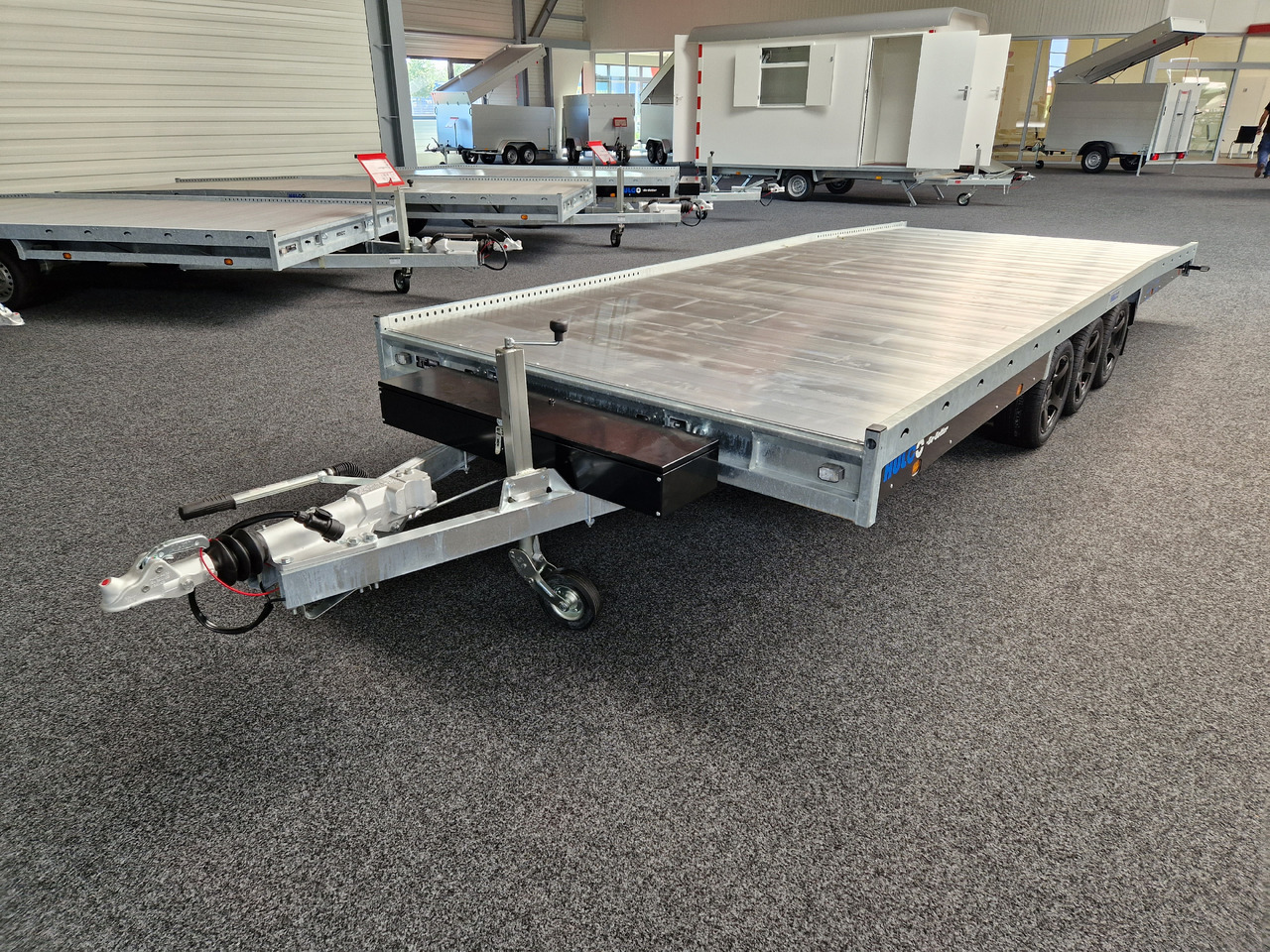 Prikolica za prevoz automobila CARAX-3 3500 Go Getter Multitransporter 540x207cm Aluboden Alufelgen black LED Tridem 3500kg: slika 7