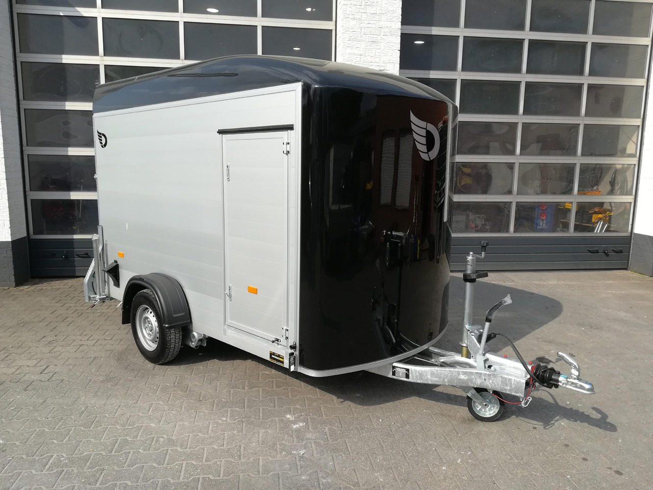 Cargo Roadster 300 300x150x184cm Alu Poly black Seitentür Pullman 100km/H 1300kg - Prikolica za automobil: slika 3 Cargo Roadster 300 300x150x184cm Alu Poly black Seitentür Pullman 100km/H 1300kg - Prikolica za automobil: slika 3