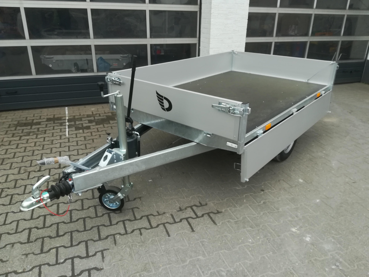 Cheval Liberte Debon Kipper PW 0 ECO 1500 250x155x30cm 1500kg Modell 2024 - Prikolica istovarivača: slika 4 Cheval Liberte Debon Kipper PW 0 ECO 1500 250x155x30cm 1500kg Modell 2024 - Prikolica istovarivača: slika 4