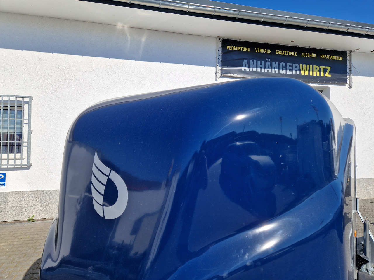 Debon Cargo 1300 300x152x168cm royal blau Seitentür 100km/H Pullman 1300kg - Prikolica sa zatvorenim sandukom: slika 5 Debon Cargo 1300 300x152x168cm royal blau Seitentür 100km/H Pullman 1300kg - Prikolica sa zatvorenim sandukom: slika 5