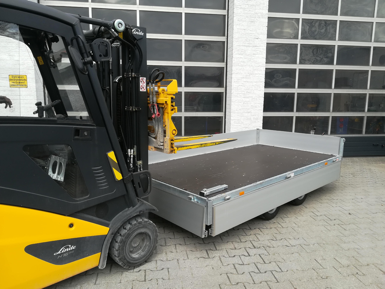 Plato prikolica Hochlader 310x160x30cm Lfh: 56cm 10" niedrig Fahrwerk (M) 2700kg: slika 6