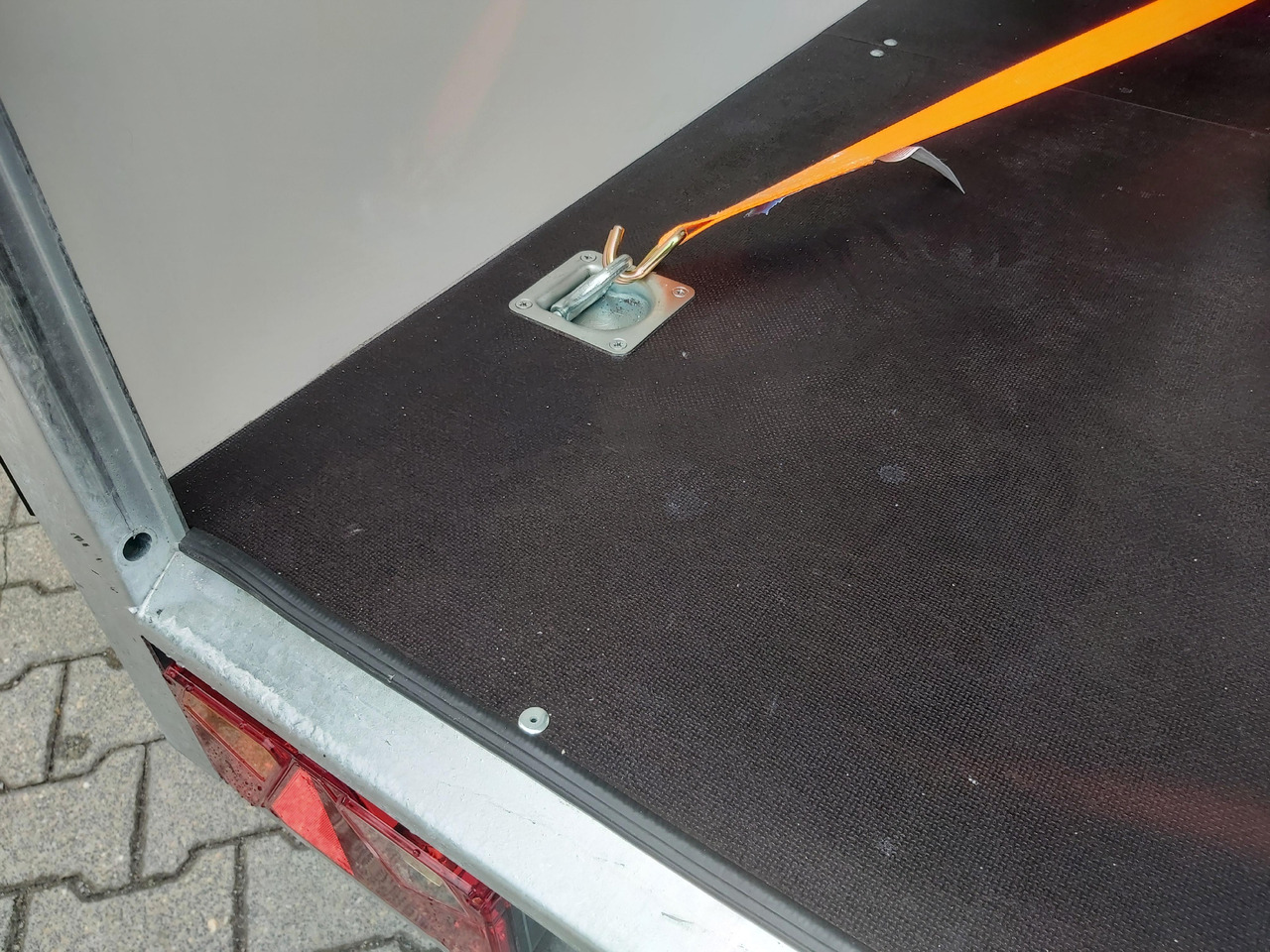 Hochlader Koffer TFSP 500T.00 500x220x210cm aero Zurrsytem Seitentür 10" (XXL) 100km/H 3000kg - Prikolica sa zatvorenim sandukom: slika 5 Hochlader Koffer TFSP 500T.00 500x220x210cm aero Zurrsytem Seitentür 10" (XXL) 100km/H 3000kg - Prikolica sa zatvorenim sandukom: slika 5