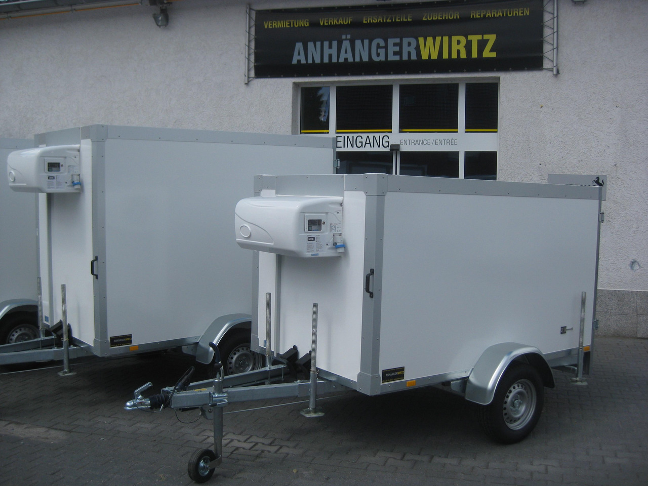 Kühlanhänger AZKF 1325/145 243x144x130cm 230 Volt GOVI Kühlaggregat 60 Frioliner Gesamthöhe 190cm - Prikolica hladnjače: slika 1 Kühlanhänger AZKF 1325/145 243x144x130cm 230 Volt GOVI Kühlaggregat 60 Frioliner Gesamthöhe 190cm - Prikolica hladnjače: slika 1