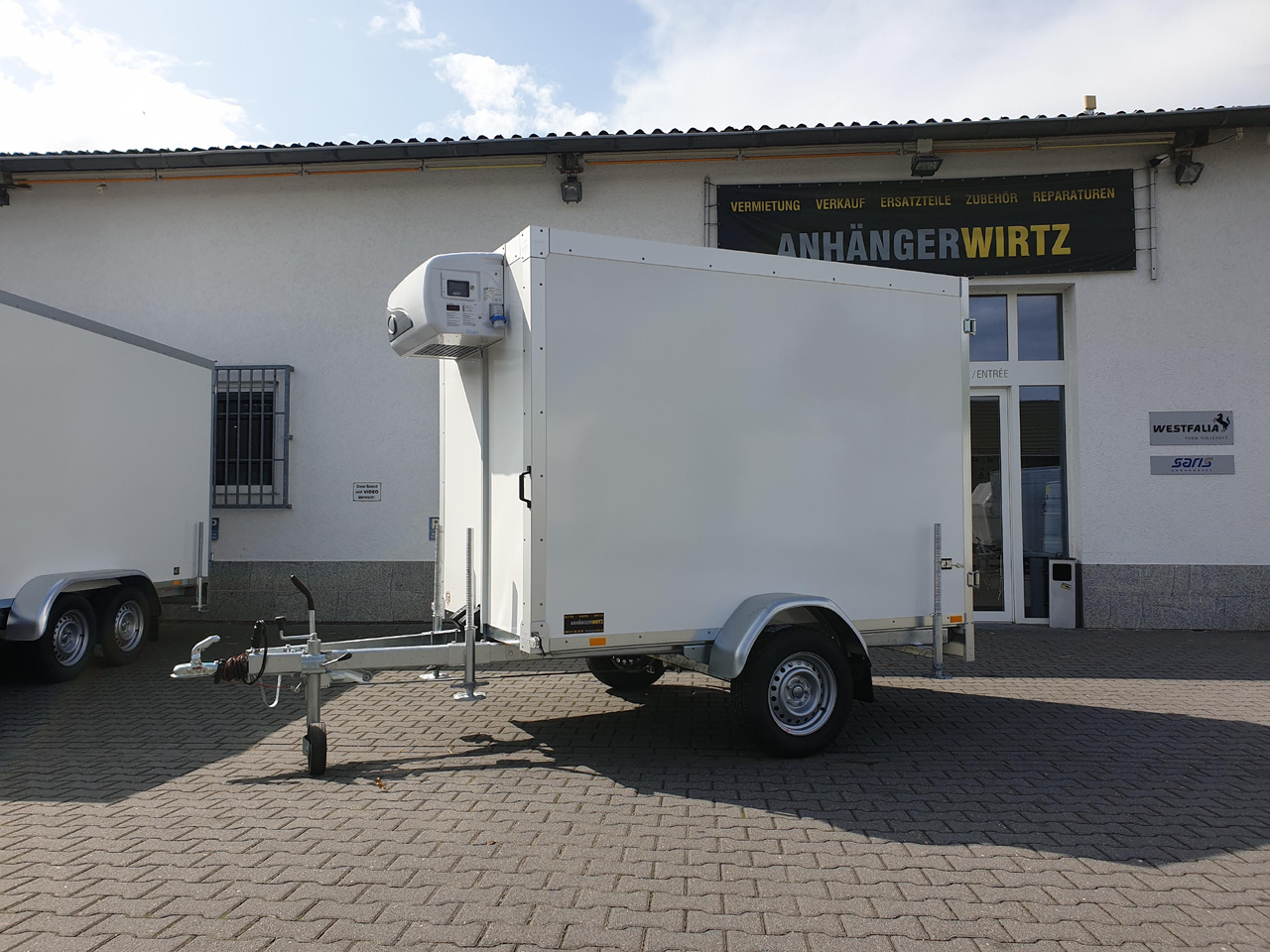Kühlanhänger AZKF 1525/145 243x144x180cm 230 Volt GOVI Kühlaggregat 60 Frioliner 1500kg - Prikolica hladnjače: slika 3 Kühlanhänger AZKF 1525/145 243x144x180cm 230 Volt GOVI Kühlaggregat 60 Frioliner 1500kg - Prikolica hladnjače: slika 3