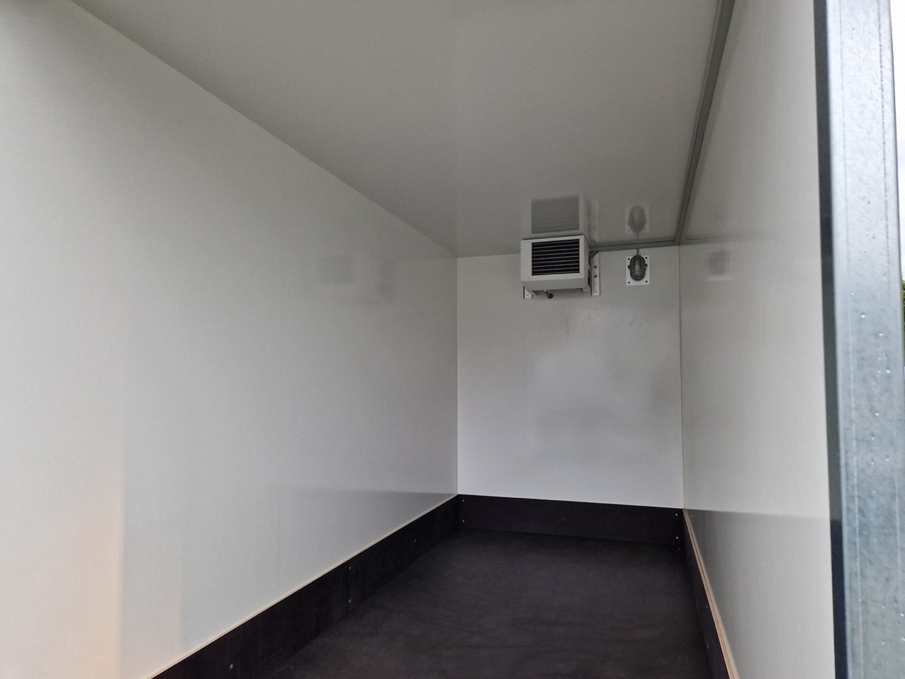 Lizing  Kühlanhänger AZKF C 2735/155 343x154x200cm CiBIN 230V +Standkühlung (L) 2700kg Abverkauf Kühlanhänger AZKF C 2735/155 343x154x200cm CiBIN 230V +Standkühlung (L) 2700kg Abverkauf: slika 15