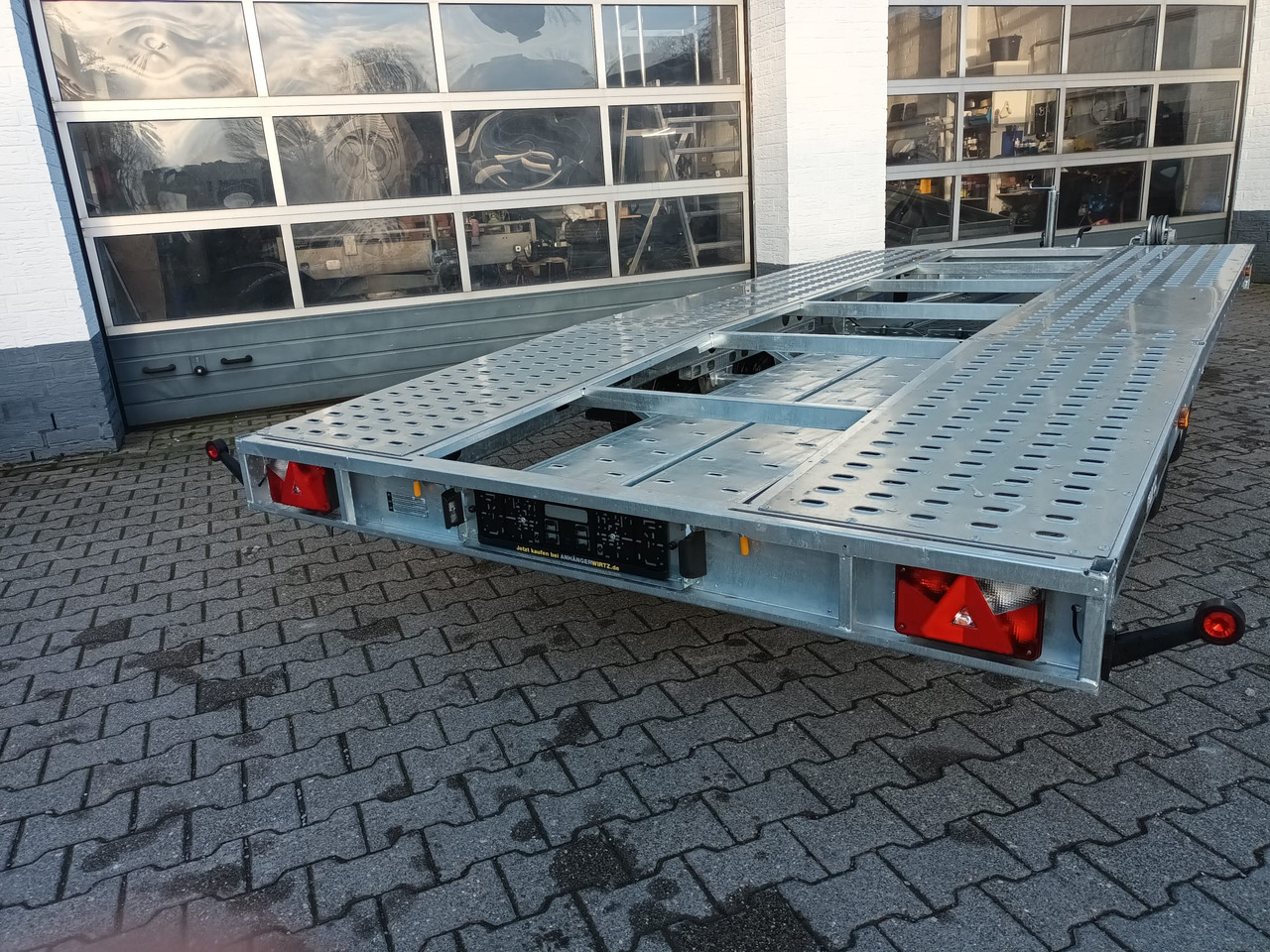 Martz GT UNIDECK PLUS 450/2 S 2,7T Lohr Stahl Fahrschienen Winde 13" 2700kg - Prikolica za prevoz automobila: slika 2 Martz GT UNIDECK PLUS 450/2 S 2,7T Lohr Stahl Fahrschienen Winde 13" 2700kg - Prikolica za prevoz automobila: slika 2