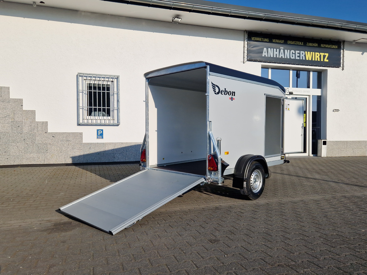 Roadster Sport C255 252x125x154cm aero Sandwich silvergrey Poly black Seitentür 1300kg - Prikolica za automobil: slika 1 Roadster Sport C255 252x125x154cm aero Sandwich silvergrey Poly black Seitentür 1300kg - Prikolica za automobil: slika 1