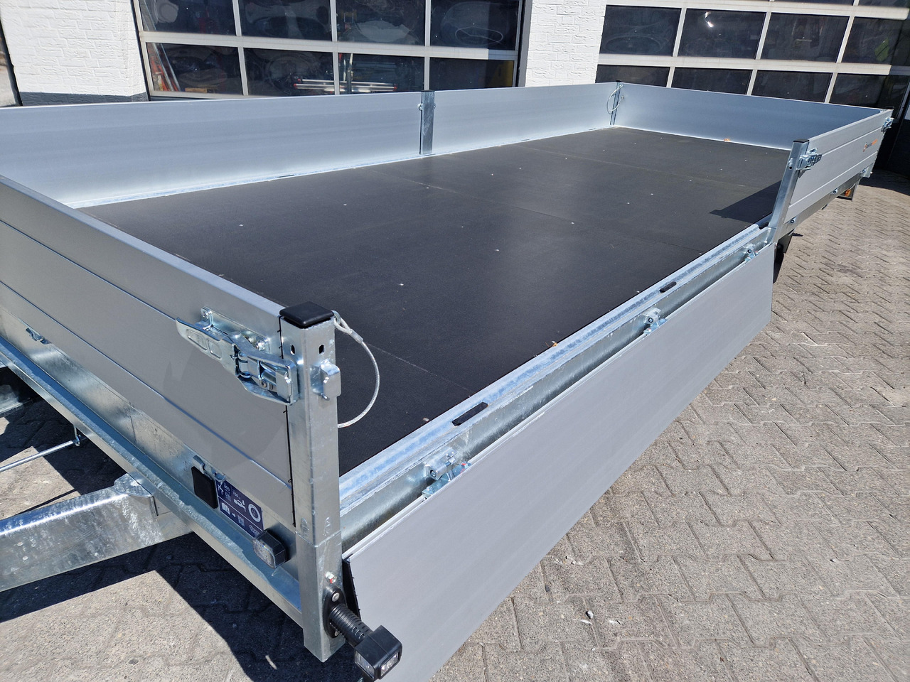 Saris PL HD 506 204 3500 2 506x204x35cm heavy duty LED Beleuchtung (XXL) Modell 2023 - Plato prikolica: slika 5 Saris PL HD 506 204 3500 2 506x204x35cm heavy duty LED Beleuchtung (XXL) Modell 2023 - Plato prikolica: slika 5