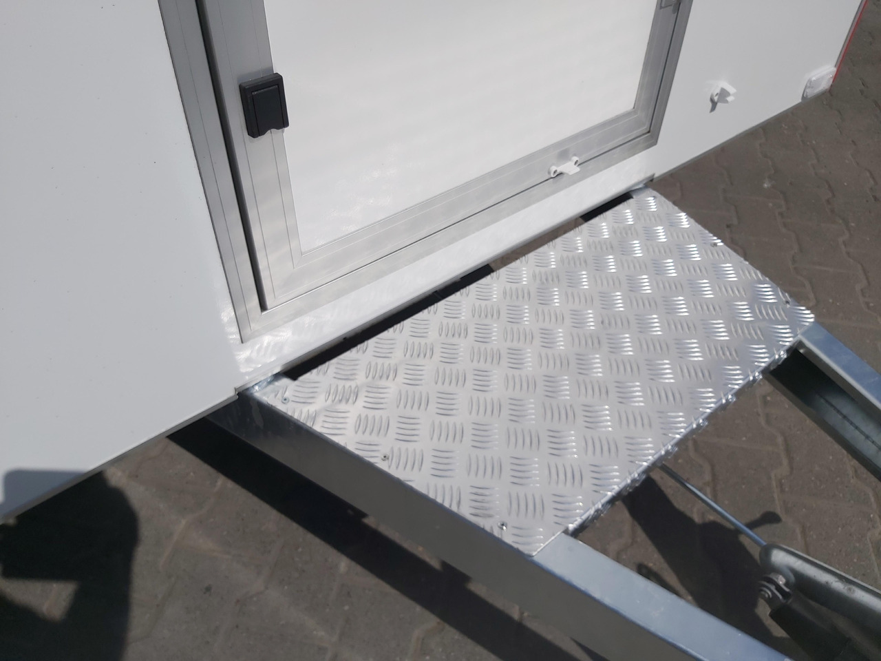 Prikolica za hrane Verkaufsanhänger VK 250 200 aero retro 250cm 1 Verkaufsklappe 230 Volt Licht (S) 1300kg Abverkauf: slika 10