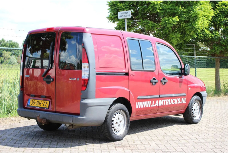 Fiat Doblò Cargo 1.9 JTD SCHUIFDEUR - Furgon: slika 5 Fiat Doblò Cargo 1.9 JTD SCHUIFDEUR - Furgon: slika 5