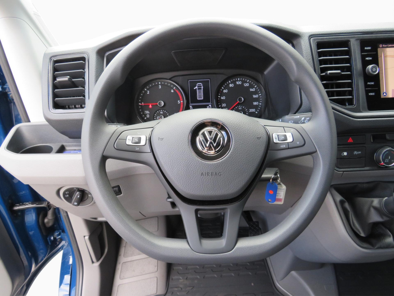 VOLKSWAGEN Crafter 35 L3H3 Kasten Klima Navi ZV - Furgon: slika 2 VOLKSWAGEN Crafter 35 L3H3 Kasten Klima Navi ZV - Furgon: slika 2