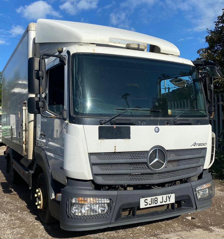 Mercedes Atego 816 - Kamion sa zatvorenim sandukom: slika 3 Mercedes Atego 816 - Kamion sa zatvorenim sandukom: slika 3