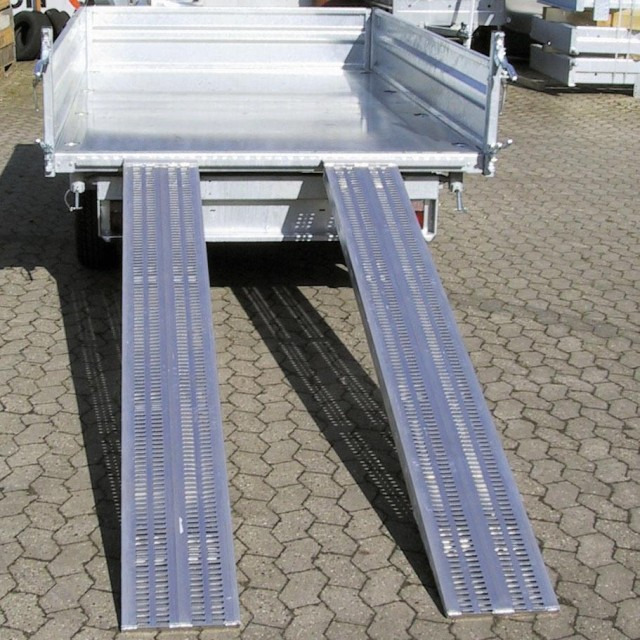 Brenderup 3-Seitenkipper, TT3500, 3,5 to. H+E-Pumpe,307x179x35cm - Prikolica istovarivača: slika 4 Brenderup 3-Seitenkipper, TT3500, 3,5 to. H+E-Pumpe,307x179x35cm - Prikolica istovarivača: slika 4