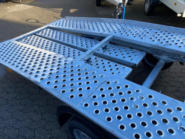 Gala BGG Taurus 3818 3800 x 1750 mm, 100 km/h, 1-Achs - Prikolica za prevoz automobila: slika 4 Gala BGG Taurus 3818 3800 x 1750 mm, 100 km/h, 1-Achs - Prikolica za prevoz automobila: slika 4