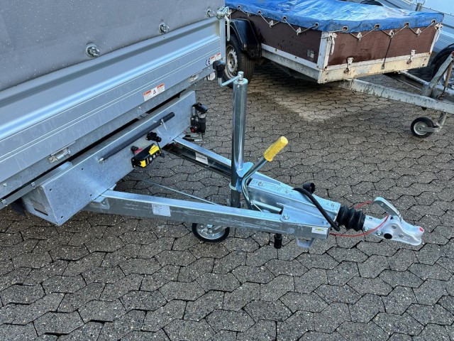 Humbaur 3-Seitenkipper HTK 3500.31 Alu, 3140 x 1750 x 350 mm, 3,5 to. - Prikolica istovarivača: slika 4 Humbaur 3-Seitenkipper HTK 3500.31 Alu, 3140 x 1750 x 350 mm, 3,5 to. - Prikolica istovarivača: slika 4