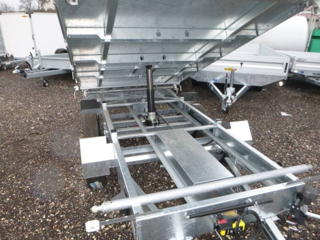 Humbaur 3-Seitenkipper HTK 3500.31 Alu, mit Laubgitteraufsatz - Prikolica istovarivača: slika 4 Humbaur 3-Seitenkipper HTK 3500.31 Alu, mit Laubgitteraufsatz - Prikolica istovarivača: slika 4