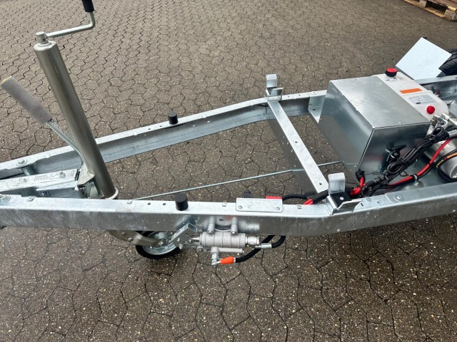 Humbaur HUK 182715 Heckkipper 1,8 t. E-Pumpe, 2680 x 1500 x 300mm - Prikolica istovarivača: slika 4 Humbaur HUK 182715 Heckkipper 1,8 t. E-Pumpe, 2680 x 1500 x 300mm - Prikolica istovarivača: slika 4