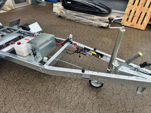 Humbaur HUK 182715 Heckkipper 1,8 t. E-Pumpe, 2680 x 1500 x 300mm - Prikolica istovarivača: slika 5 Humbaur HUK 182715 Heckkipper 1,8 t. E-Pumpe, 2680 x 1500 x 300mm - Prikolica istovarivača: slika 5