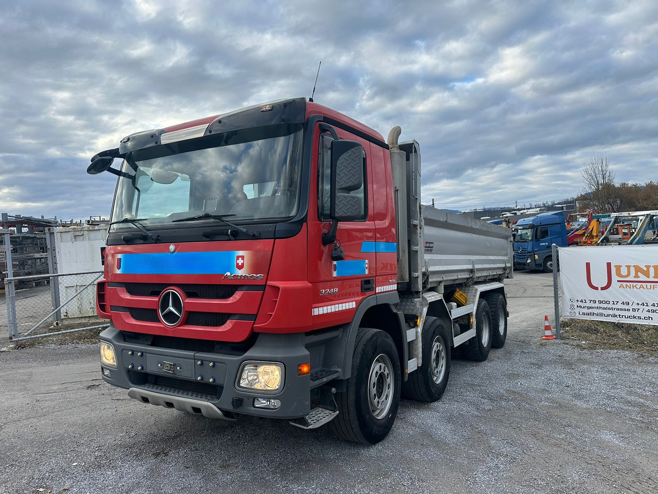 MERCEDES-BENZ Actros 3248 8x4 Kipper - Istovarivač: slika 2 MERCEDES-BENZ Actros 3248 8x4 Kipper - Istovarivač: slika 2