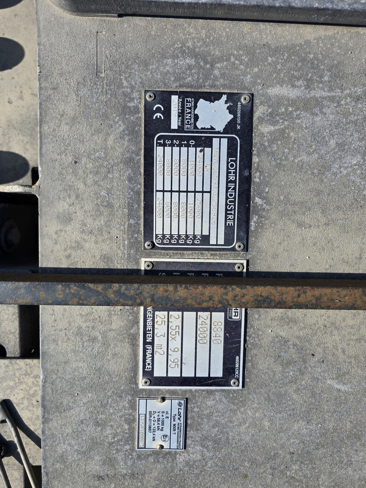 MERCEDES-BENZ 2353 - Kamion za prevoz automobila: slika 3 MERCEDES-BENZ 2353 - Kamion za prevoz automobila: slika 3